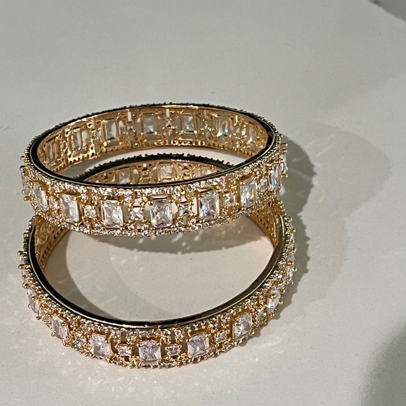 American diamond golden bangle ( bracelet) - Picture 4 of 5